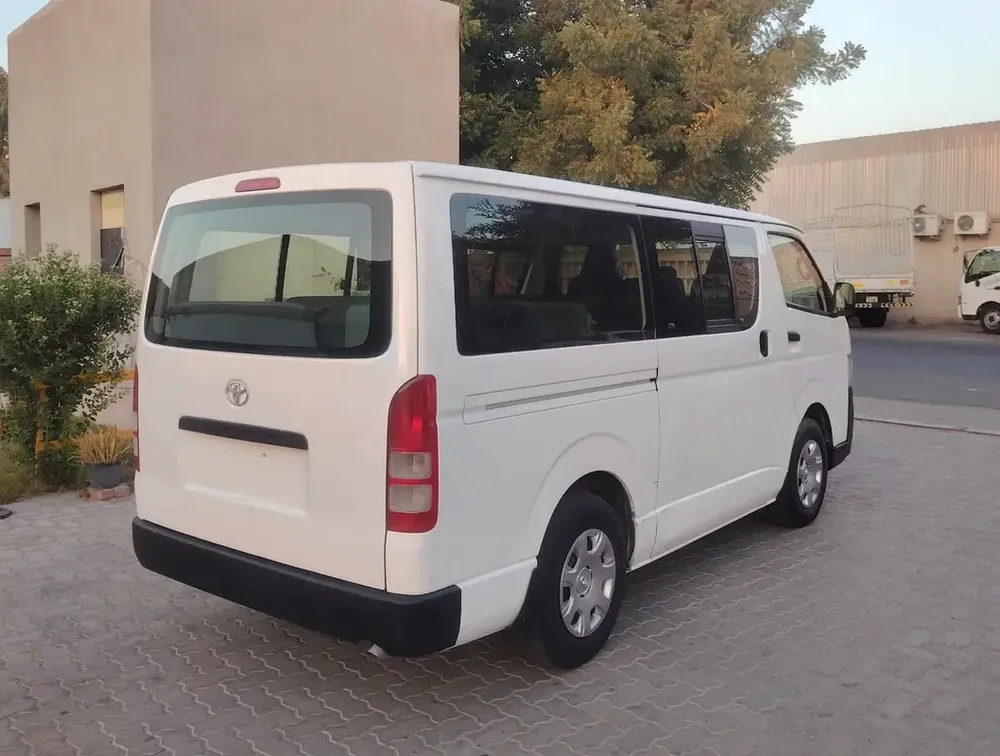 Reliable 2011 Toyota Hiace | GCC Specs | Well Maintained - Image 6