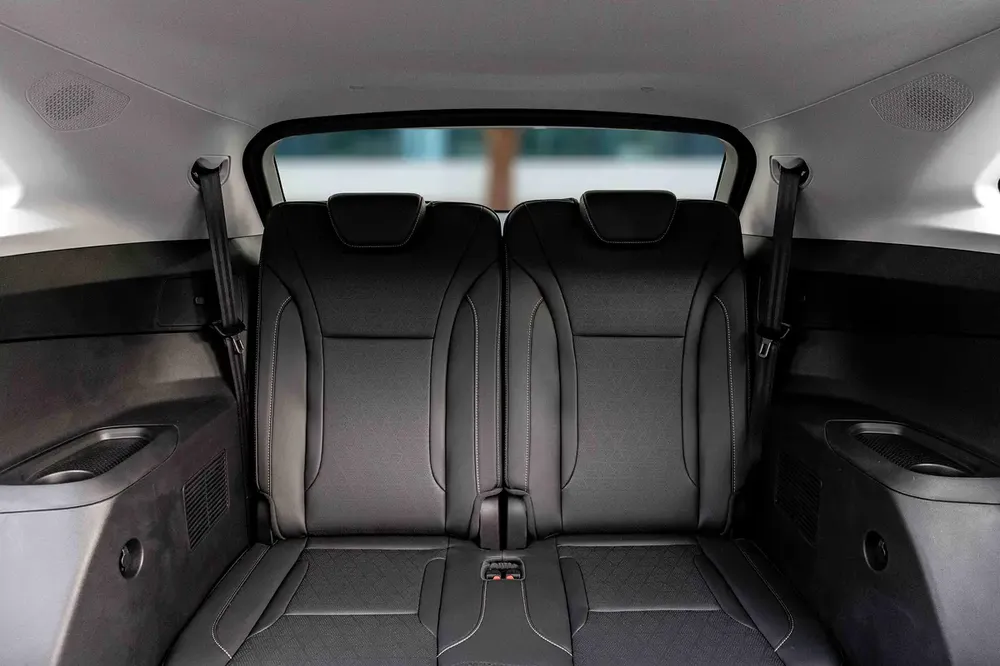 2,018 P.M | X7 HYBRID | 1000km Per Tank! | 0% Downpayment | Kaiyi Warranty to 2031 - Image 13