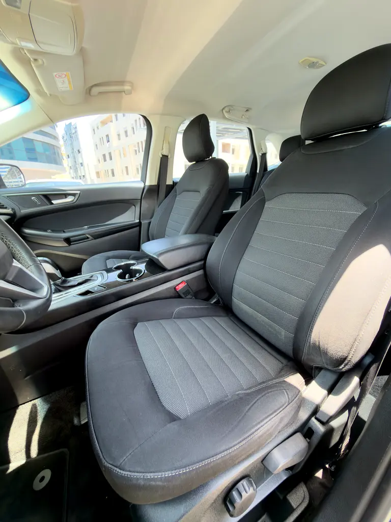FORD EDGE GCC SPEC SINGLE OWNER ACCIDENT FREE , 100% BANK LOAN NO DOWN PAYMENT - Image 12