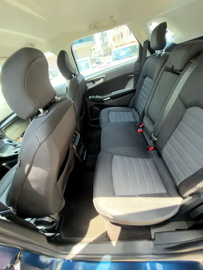 FORD EDGE GCC SPEC SINGLE OWNER ACCIDENT FREE , 100% BANK LOAN NO DOWN PAYMENT - Image 13