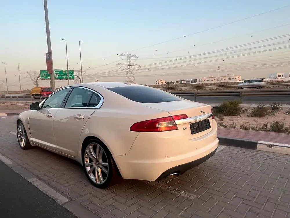 Jaguar XF Luxury 2010 GCC Specs - Image 14