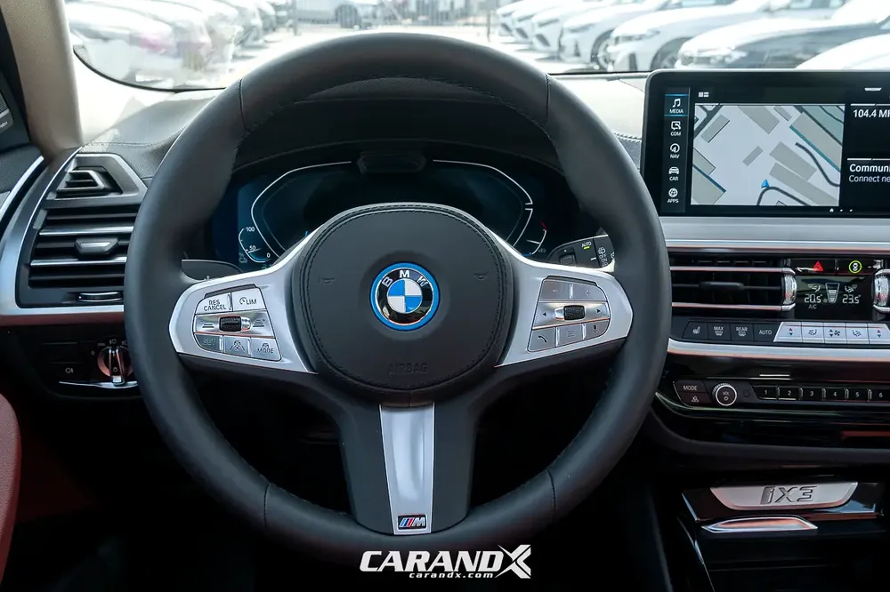 BMW iX3 Creative 2025 - Image 11