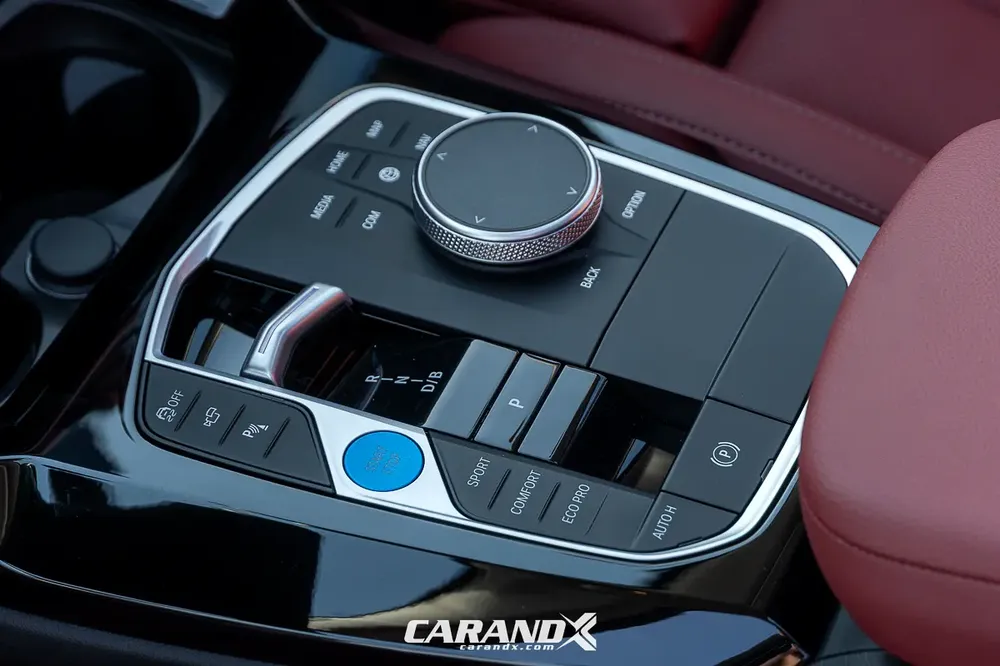 BMW iX3 Creative 2025 - Image 13