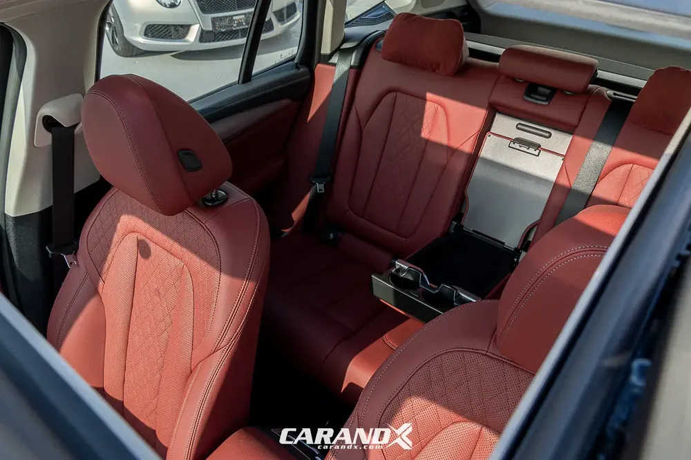 BMW iX3 Creative 2025 - Image 16