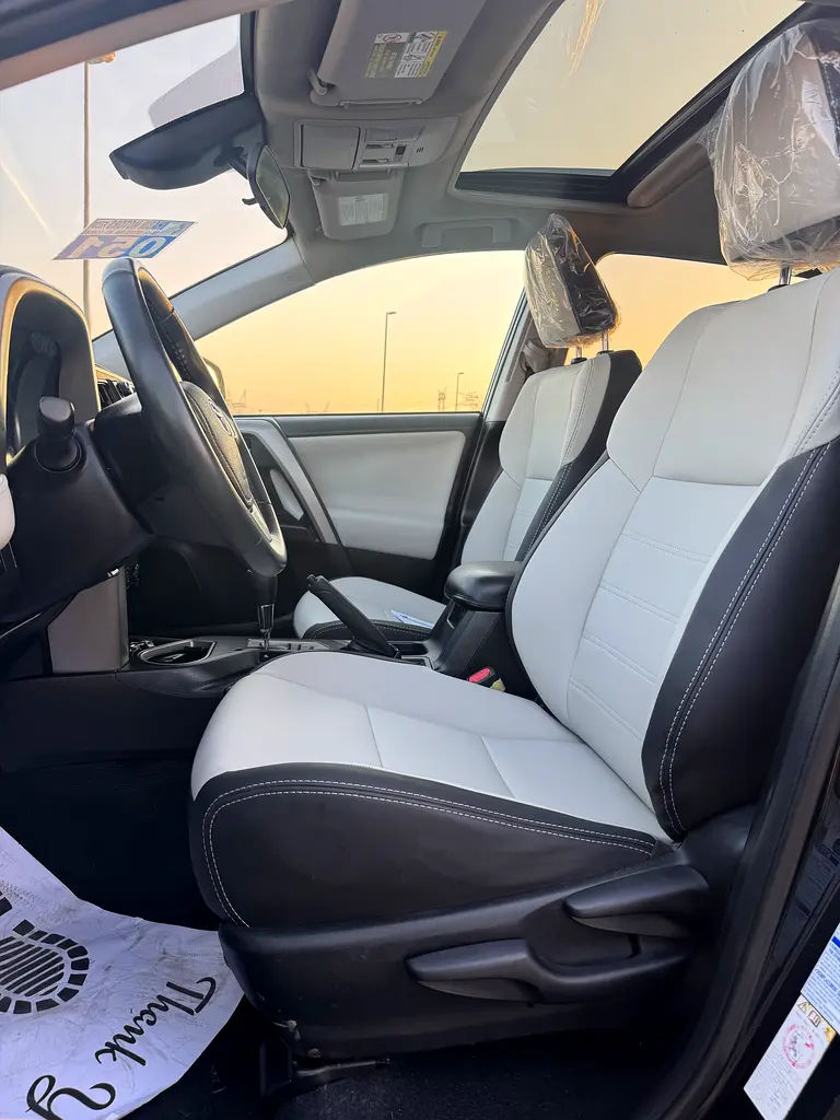 Toyota Rav4 XLE full option IMPORTED FROM USA - Image 10