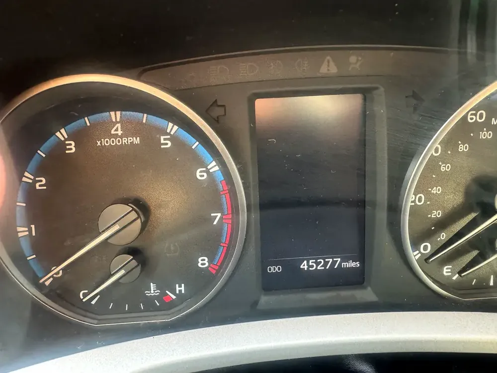 Toyota Rav4 XLE full option IMPORTED FROM USA - Image 16