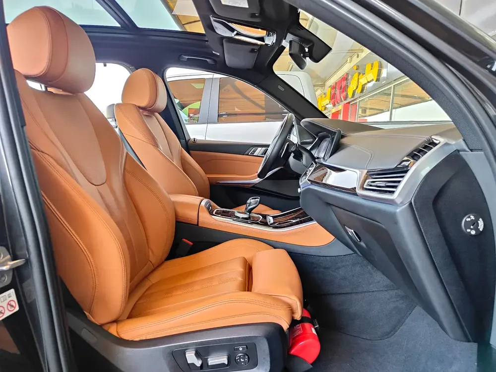 AED 1,990 P.M | 2021 BMW X5 xDrive40i XLine | Under Warranty | GCC | - Image 15