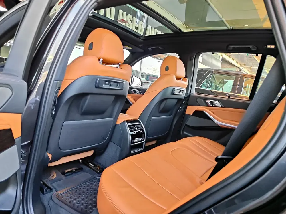 AED 1,990 P.M | 2021 BMW X5 xDrive40i XLine | Under Warranty | GCC | - Image 16