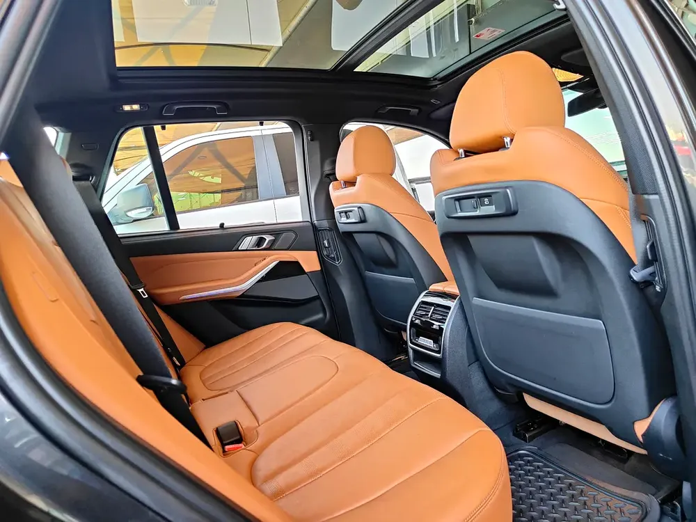 AED 1,990 P.M | 2021 BMW X5 xDrive40i XLine | Under Warranty | GCC | - Image 18