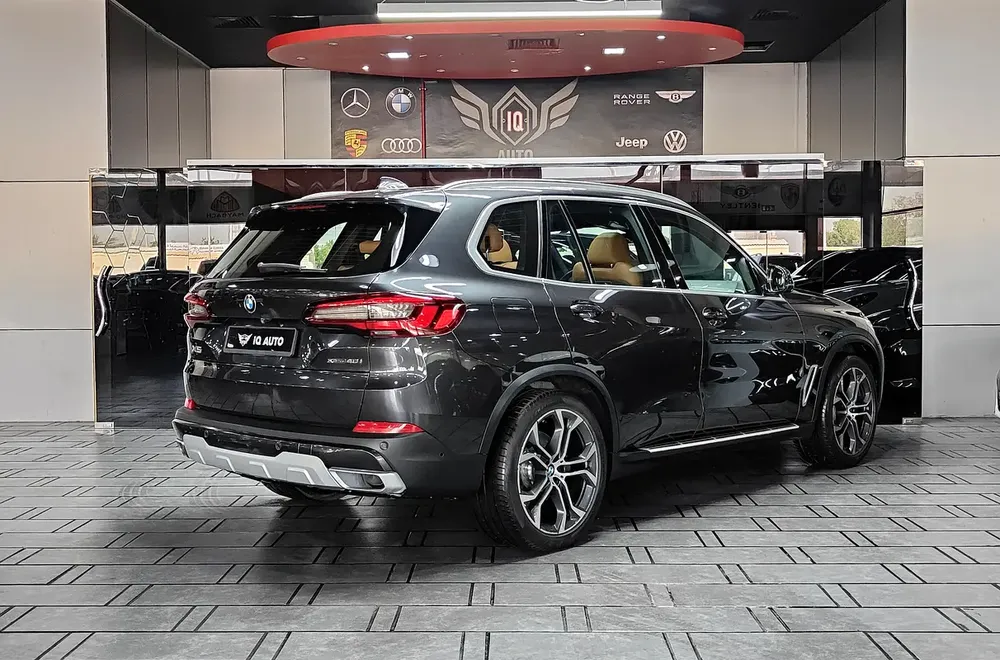 AED 1,990 P.M | 2021 BMW X5 xDrive40i XLine | Under Warranty | GCC | - Image 4