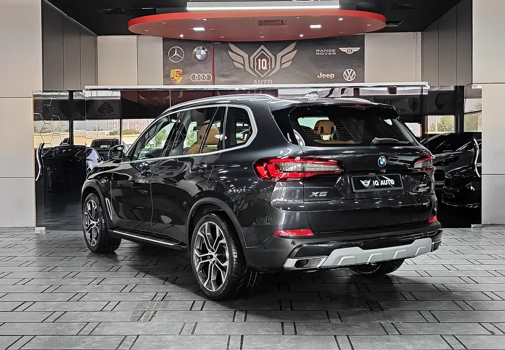 AED 1,990 P.M | 2021 BMW X5 xDrive40i XLine | Under Warranty | GCC | - Image 6