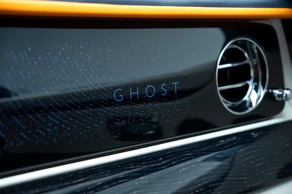 GCC SPECS WARRANTY + SERVICE CONTRACT - NEW SHAPE 2025 ROLLS ROYCE GHOST + STARLIGHT + REAR SCREENS - Image 12