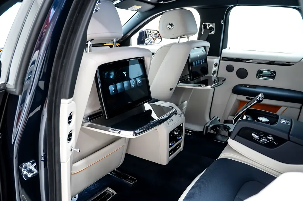 GCC SPECS WARRANTY + SERVICE CONTRACT - NEW SHAPE 2025 ROLLS ROYCE GHOST + STARLIGHT + REAR SCREENS - Image 16