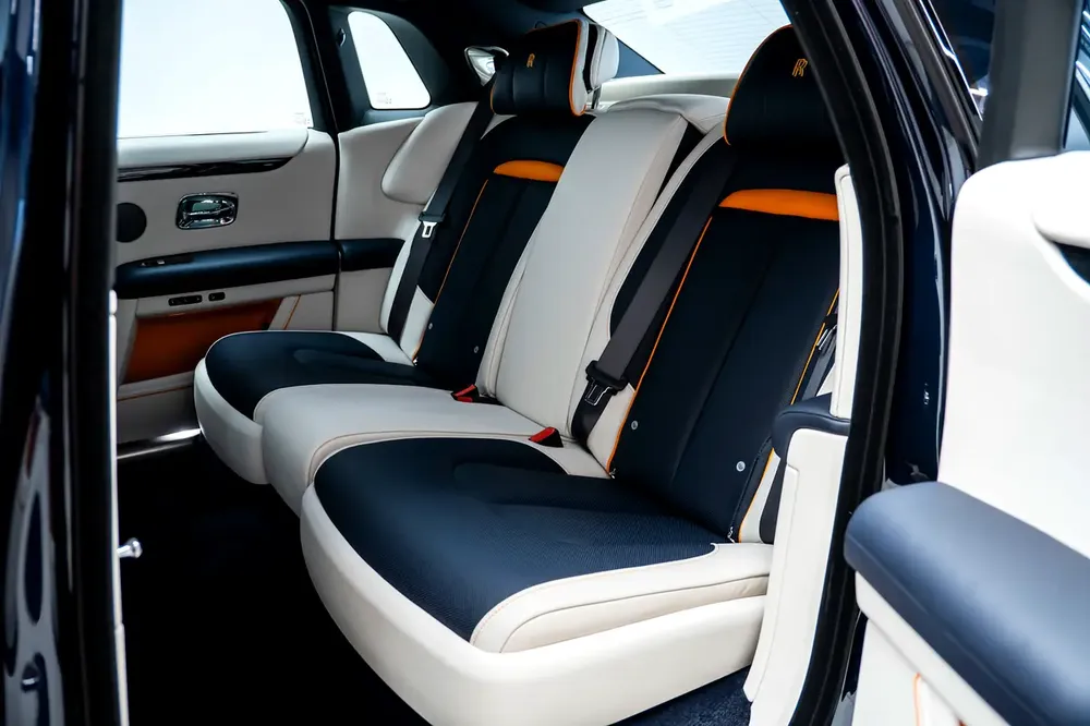 GCC SPECS WARRANTY + SERVICE CONTRACT - NEW SHAPE 2025 ROLLS ROYCE GHOST + STARLIGHT + REAR SCREENS - Image 17