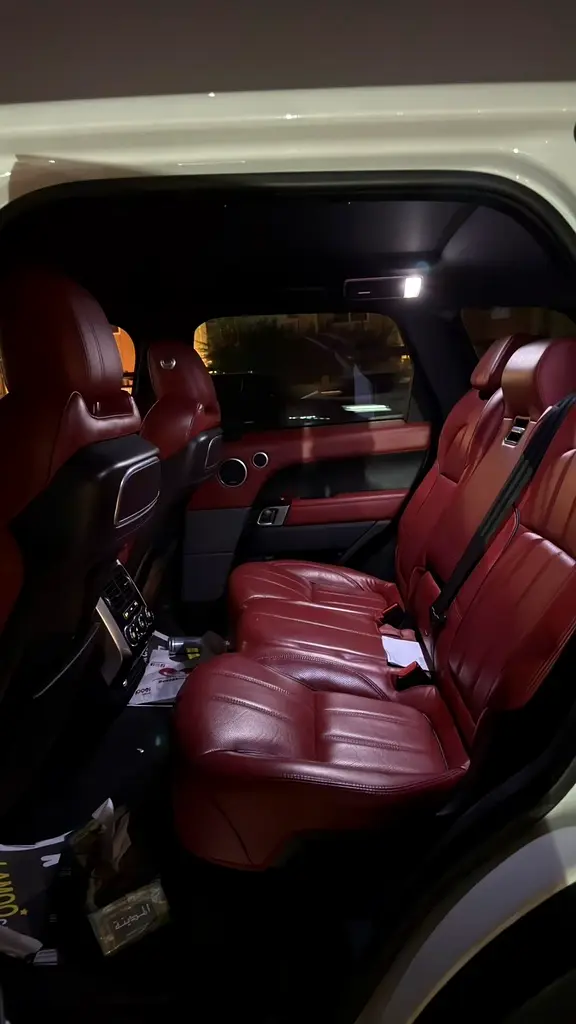2015 Sport V8 Supercharged | GCC Specs - Image 7