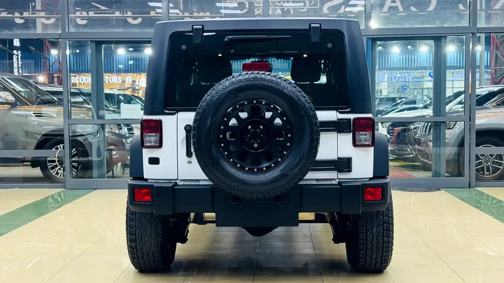 2018 Jeep Wrangler Unlimited GCC 1st Owner Orignal Paint - Image 6