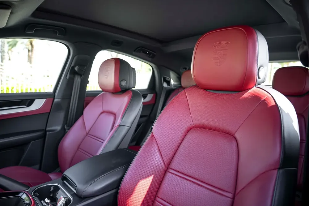 2024 Porsche Cayenne Coupe | 3.0L Turbo V6 | 353 HP | 44,000 KM | Porsche Warranty - Image 14