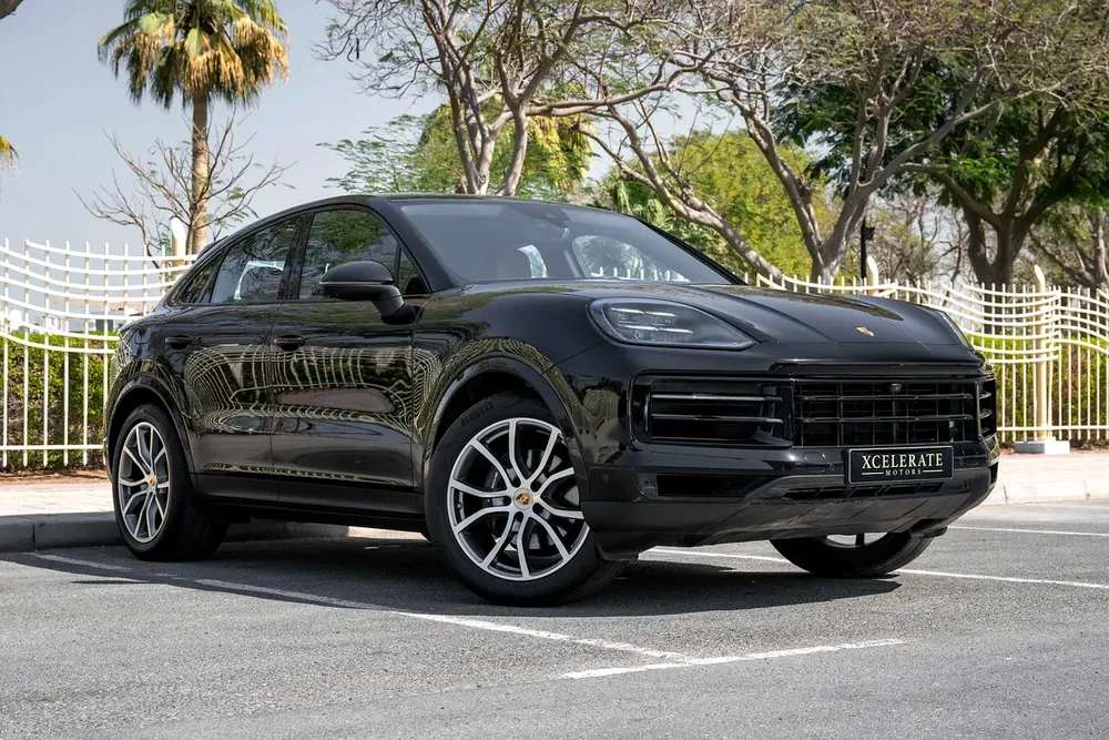2024 Porsche Cayenne Coupe | 3.0L Turbo V6 | 353 HP | 44,000 KM | Porsche Warranty - Image 4