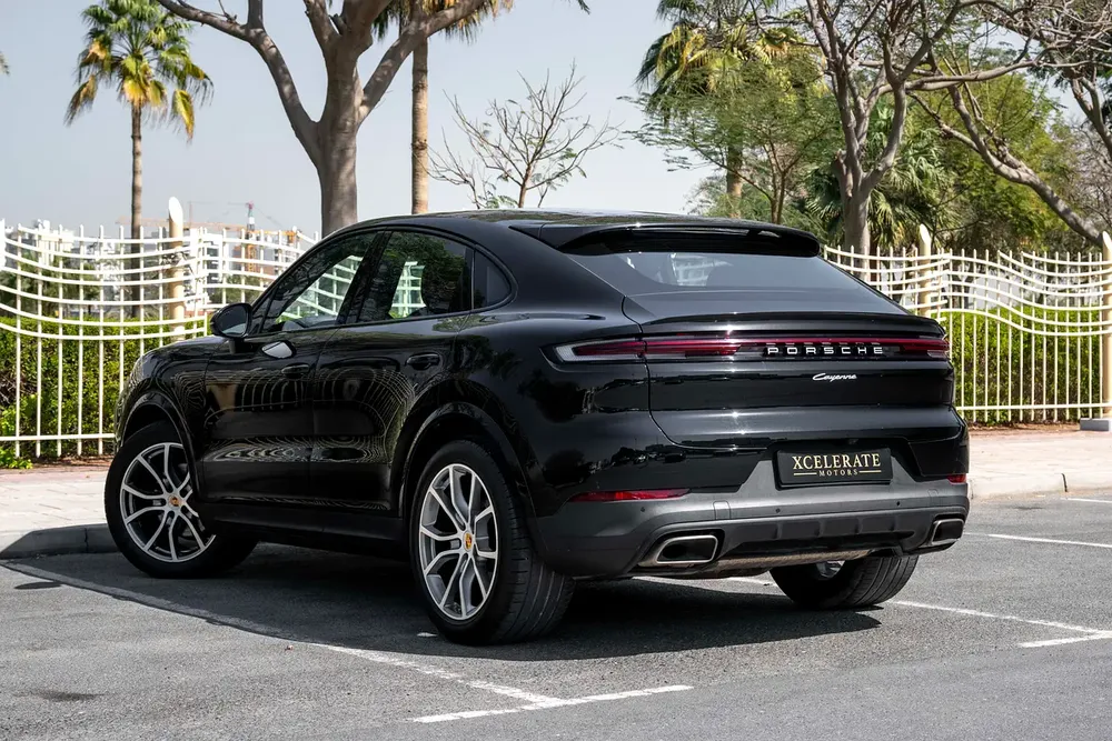 2024 Porsche Cayenne Coupe | 3.0L Turbo V6 | 353 HP | 44,000 KM | Porsche Warranty - Image 8
