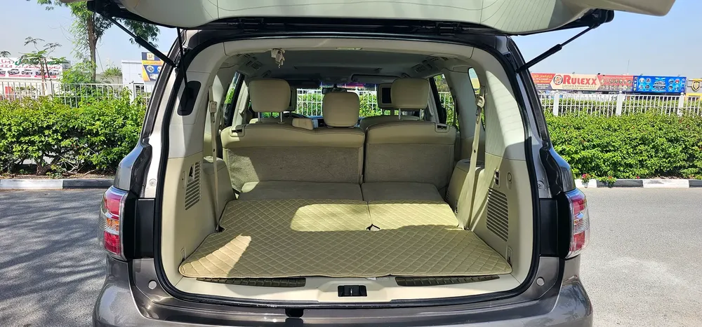 NISSAN PATROL LE 400HP TITANIUM MODEL 2017 G.C.C ACCIDENT FREE - Image 15