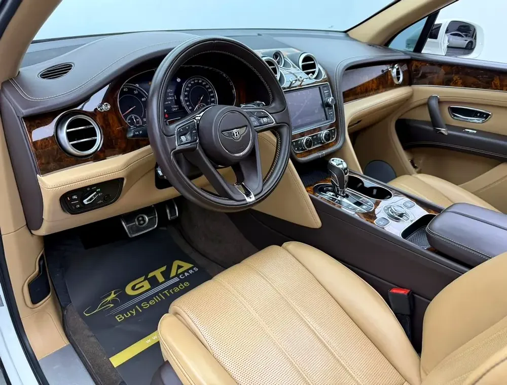 2018 Bentley Bentayga W12 Black Edition, Full Service History, Excellent Condition, GCC - Image 10