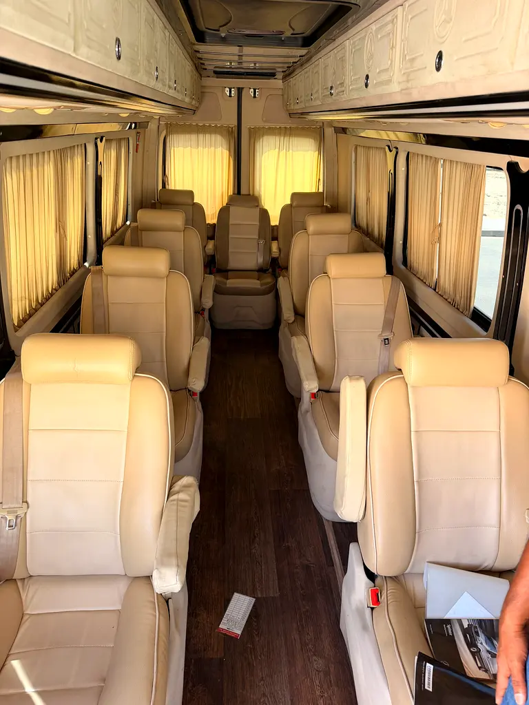 Mercedes-Benz Sprinter 519 CDI 2018 GCC Specs - Image 13