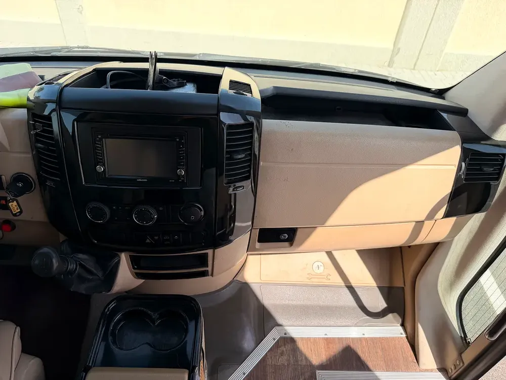 Mercedes-Benz Sprinter 519 CDI 2018 GCC Specs - Image 15