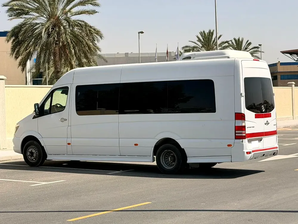 Mercedes-Benz Sprinter 519 CDI 2018 GCC Specs - Image 5