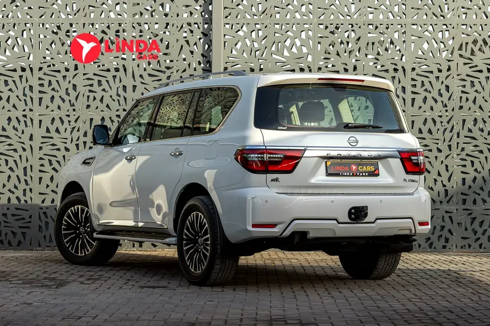 Nissan Patrol 2024 GCC specs - Image 6