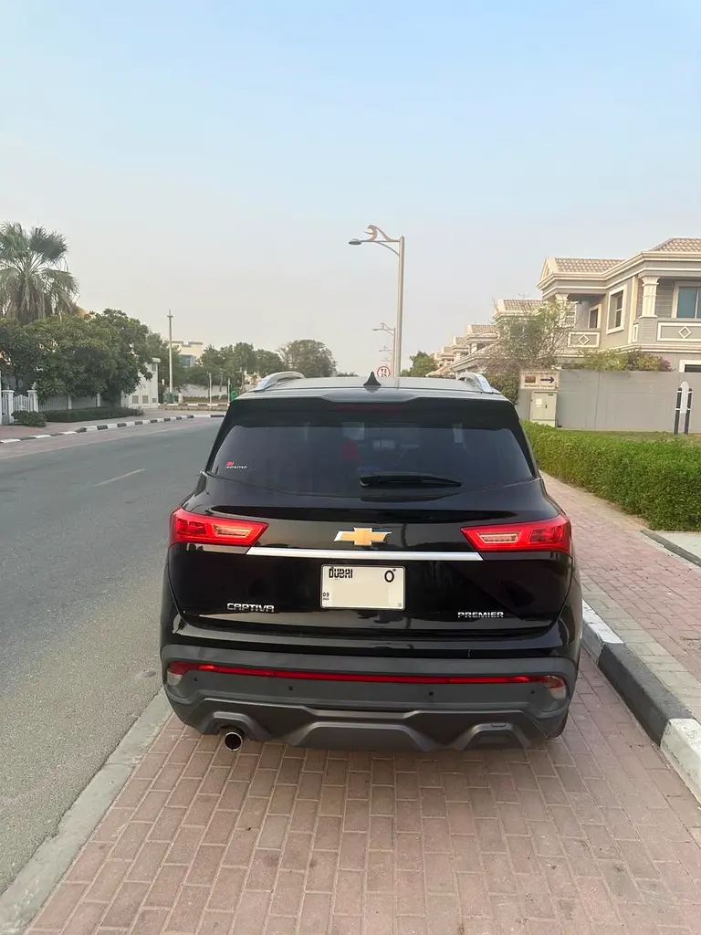 Chevrolet Captiva LT 2021 | GCC Specs | Low Mileage | Excellent Condition - Image 4