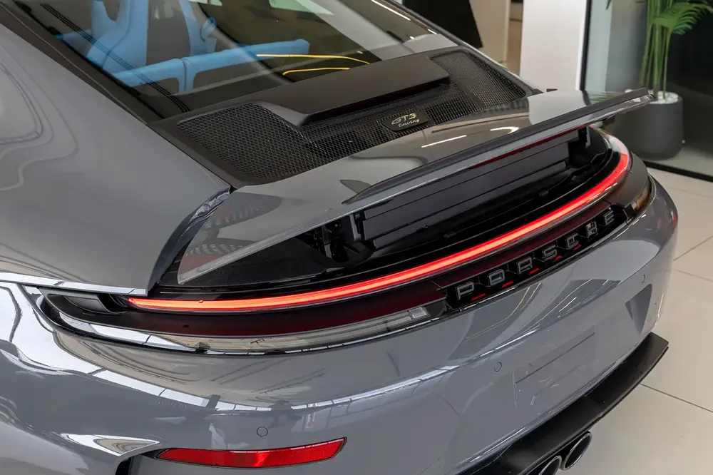 PORSCHE 911 GT3 TOURING | PCCB Ceramic Brakes | DEALER WARRANTY AVAILABLE | HIGH SPEC | 2026 - Image 10