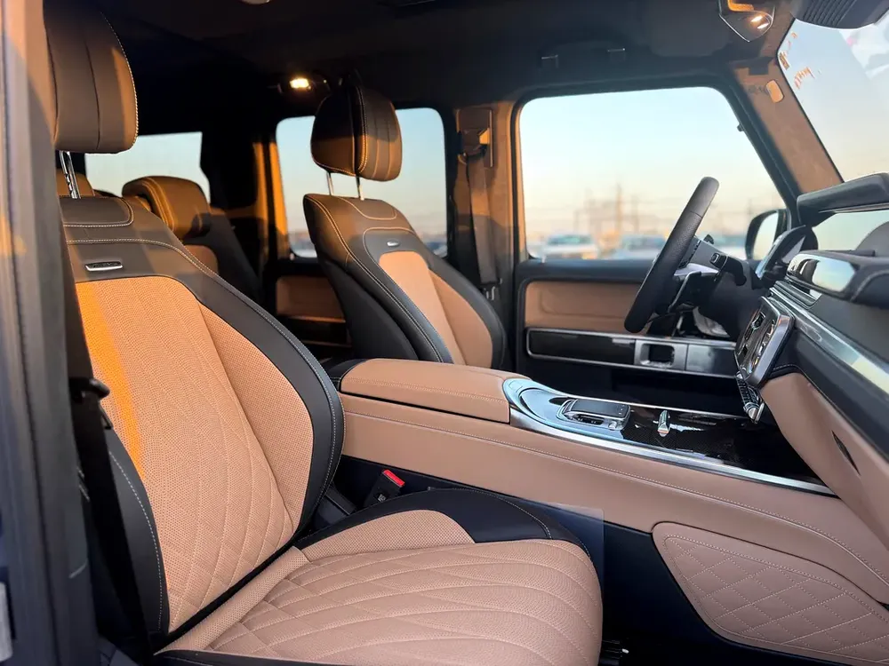2025 - MERCEDES BENZ G63 - SUPER CLEAN - LIKE NEW - ONLY 6,000 KM - Image 16