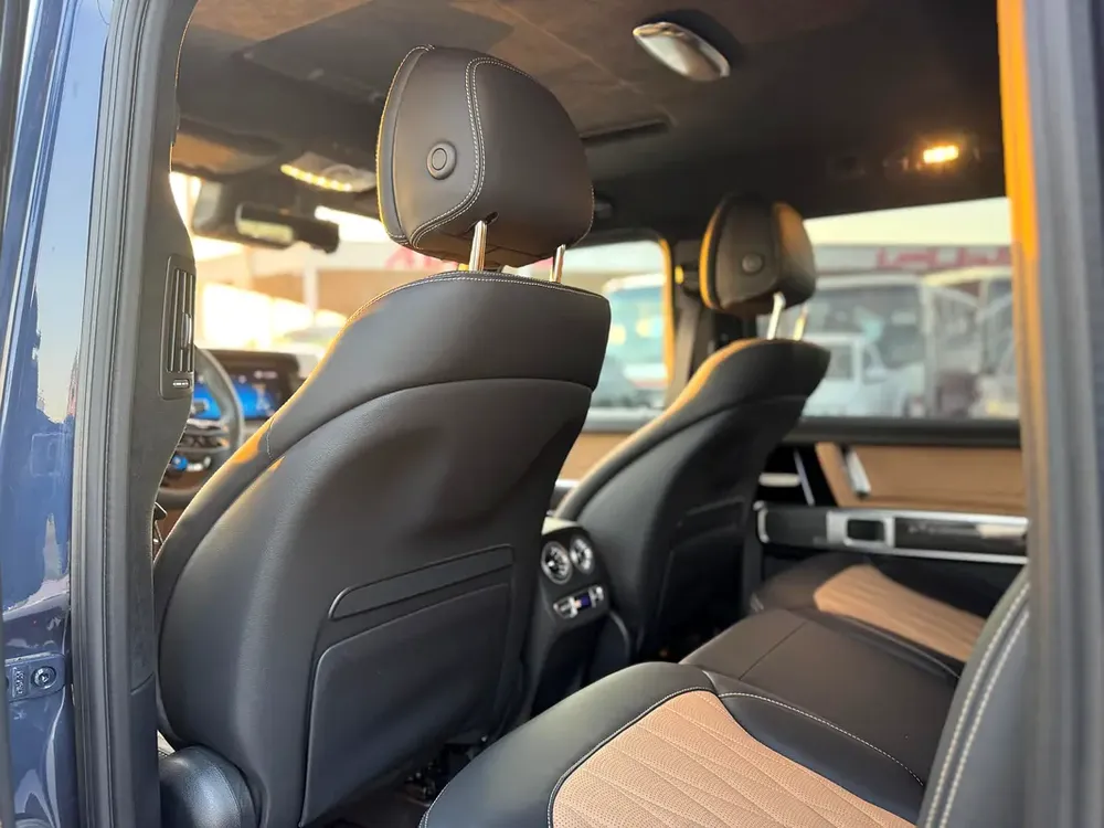 2025 - MERCEDES BENZ G63 - SUPER CLEAN - LIKE NEW - ONLY 6,000 KM - Image 20
