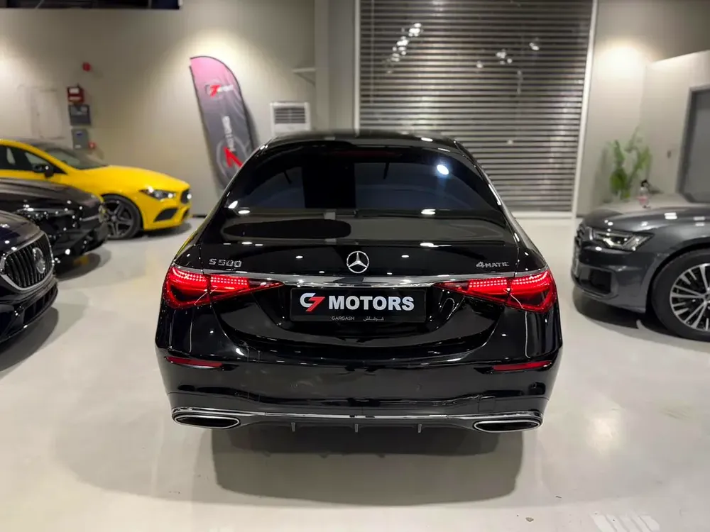 Mercedes-Benz S 500 4MATIC | 2022 | GCC | Premium Luxury Sedan - Image 4