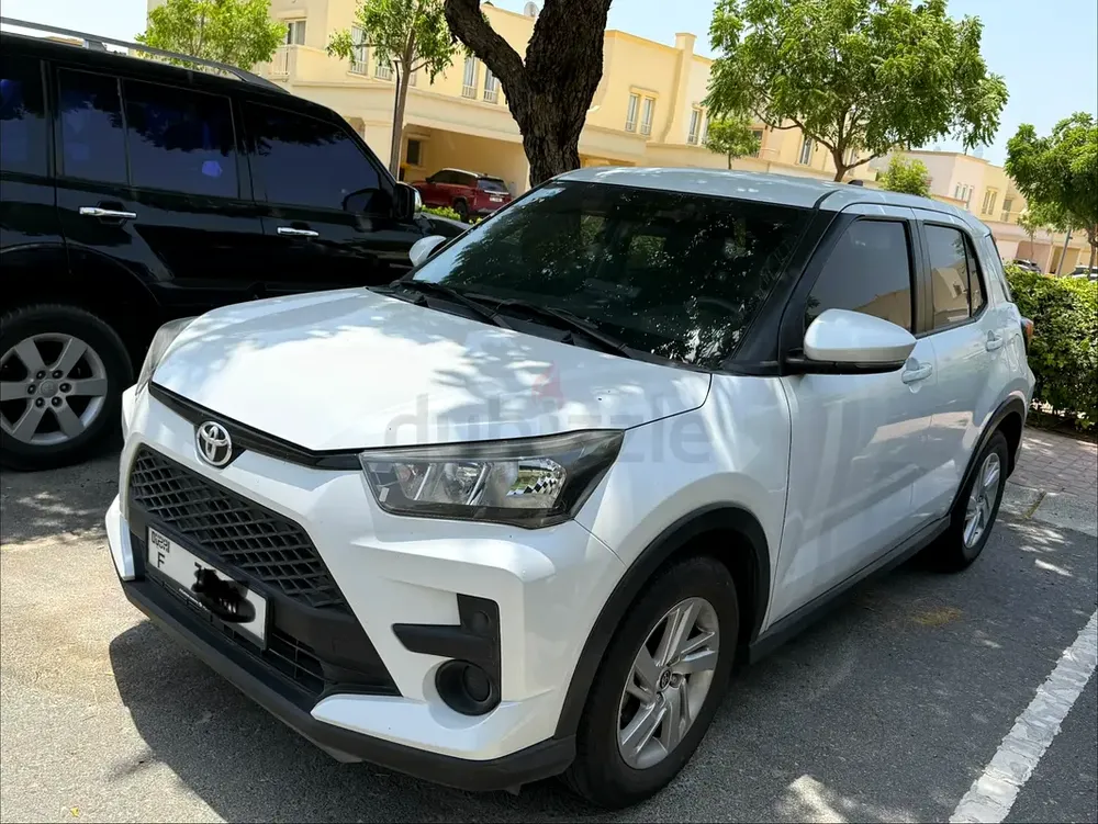 Toyota Raize E 2023 GCC Specs - Image 4