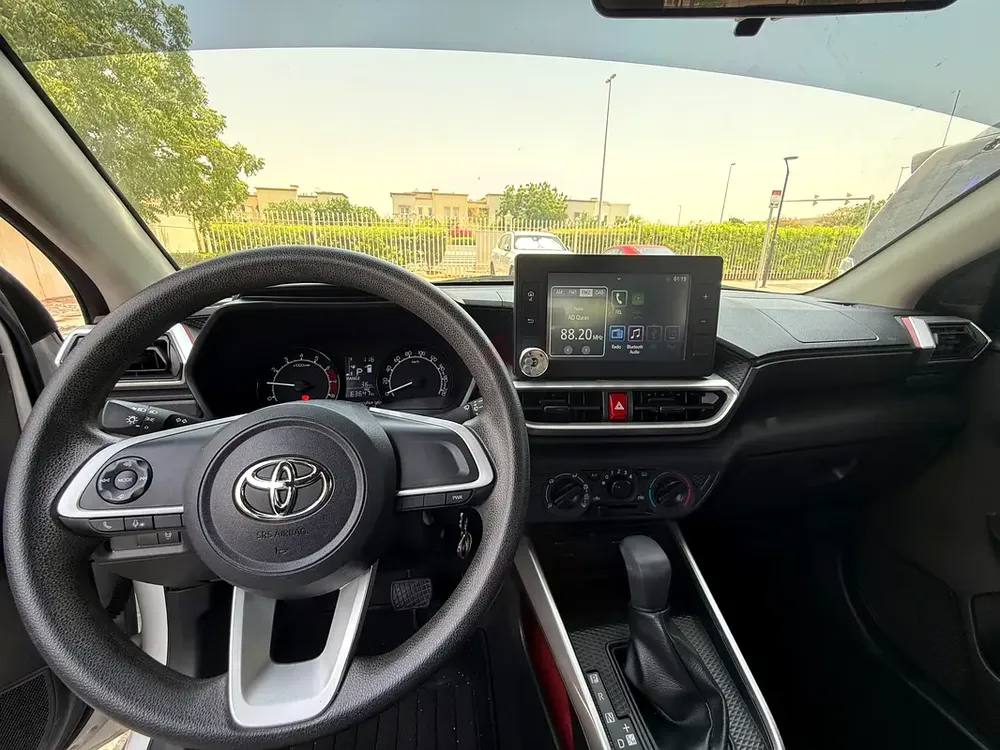 Toyota Raize E 2023 GCC Specs - Image 6