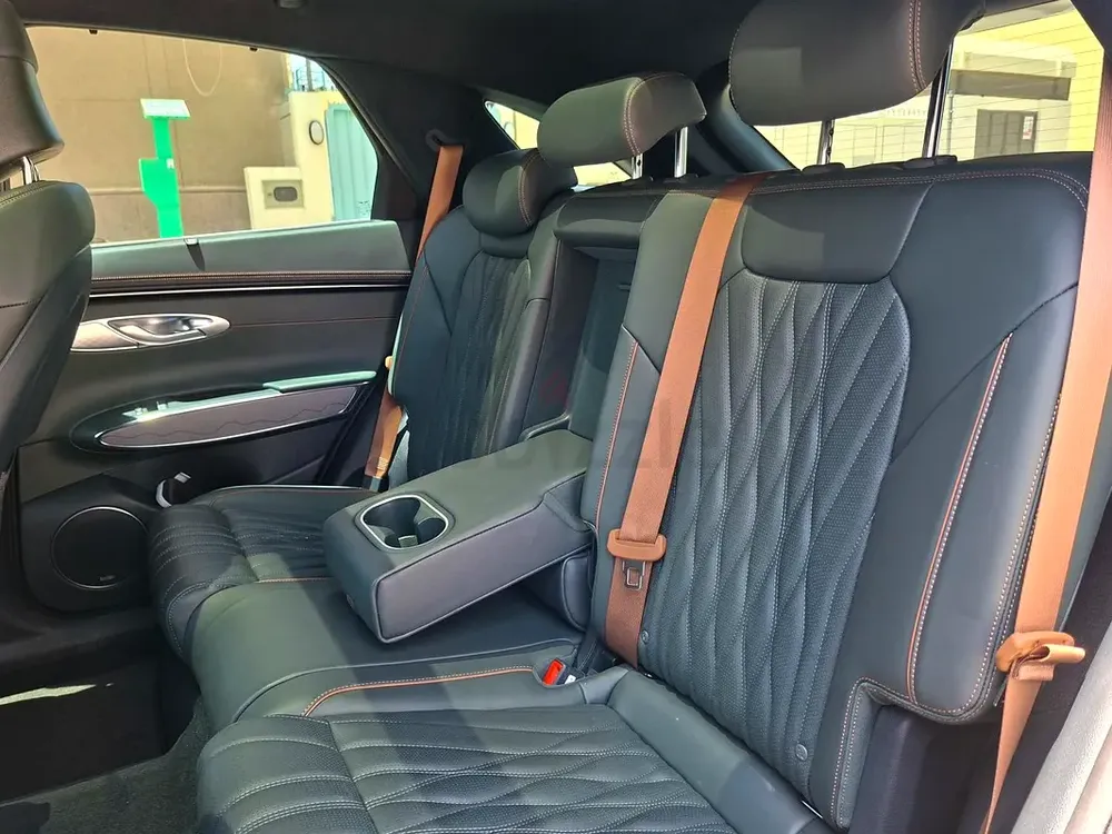 AED 2963/month | 2024 Genesis GV70  | GCC Specs | Ref#461490 - Image 12