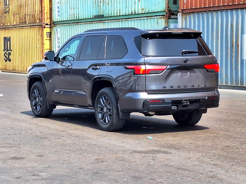 2024 TOYOTA SEQUOIA PLATINIUM 3.5L V6 - Image 19