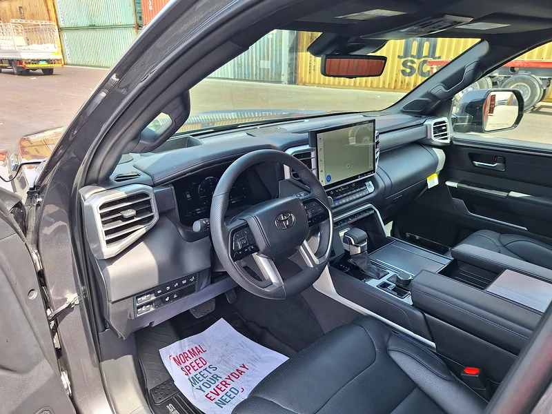 2024 TOYOTA SEQUOIA PLATINIUM 3.5L V6 - Image 7