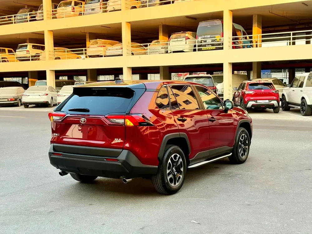 2025 Toyota RAV4 XLE - American Specs - GCC Ready - Image 7