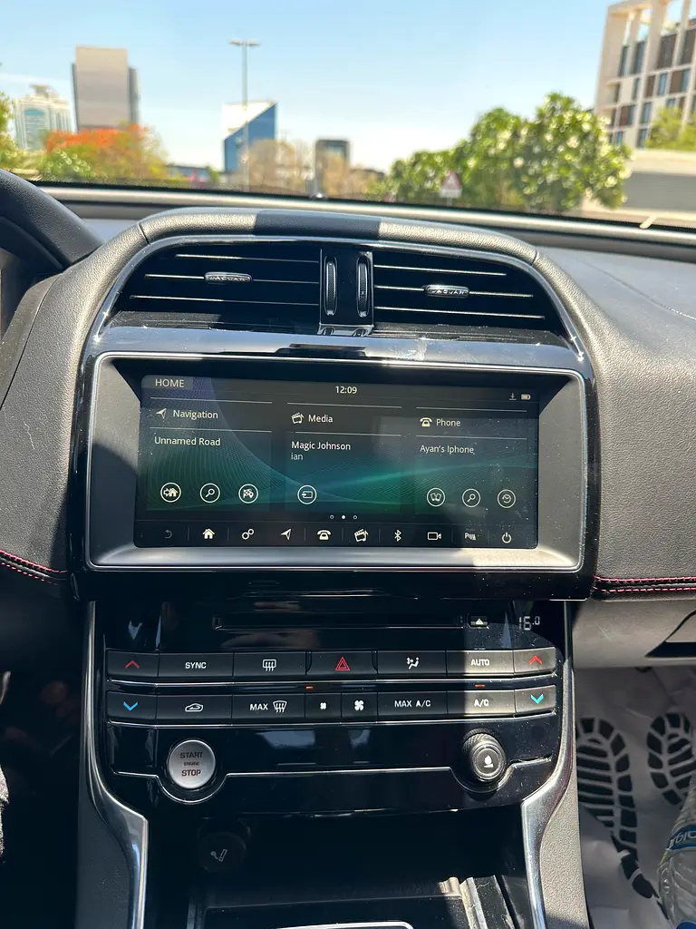 Jaguar XE R-Sport 2019 GCC Specs - Image 11