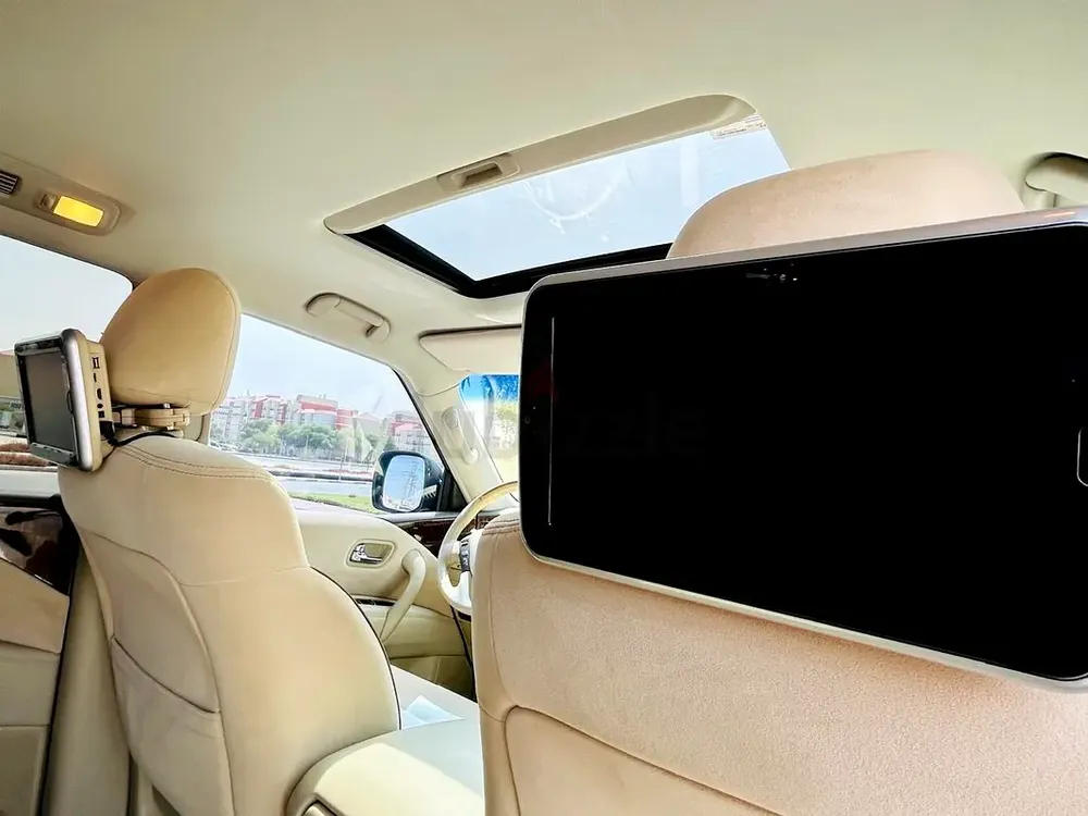 Nissan Patrol 2017 V6 SE T2 | Sunroof  Remote Start | GCC Specs - Image 7