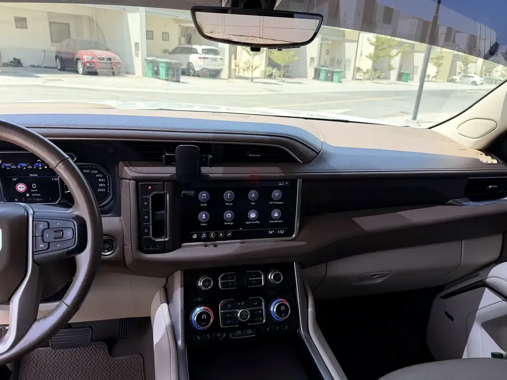 GMC Yukon Denali 2021 GCC Specs - Accident-Free - Image 10
