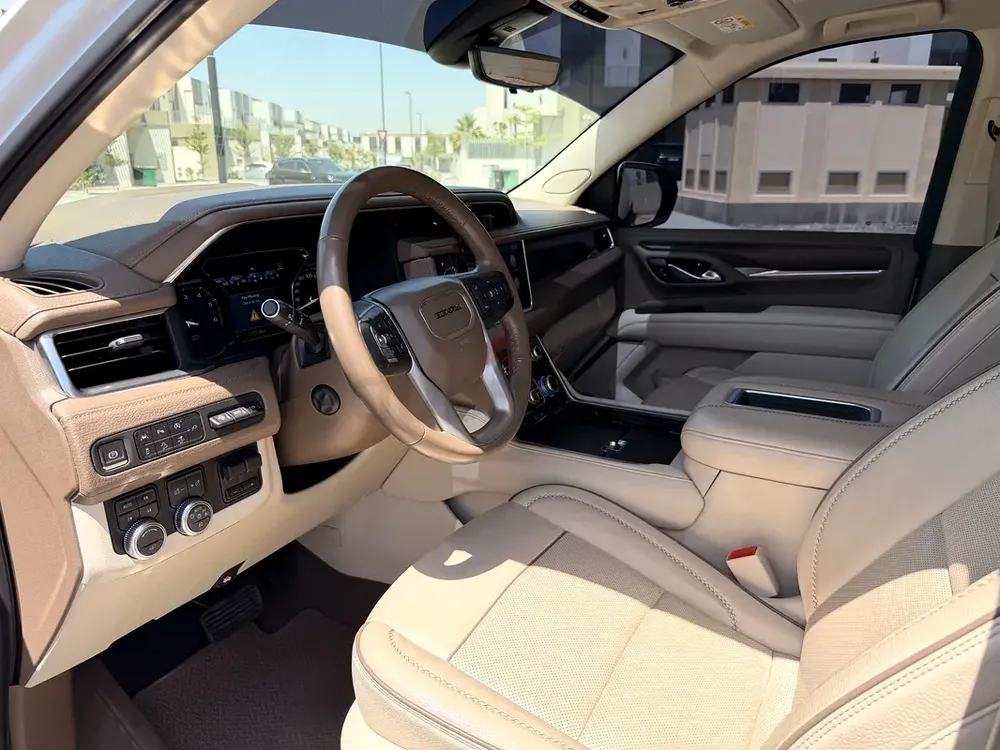GMC Yukon Denali 2021 GCC Specs - Accident-Free - Image 13