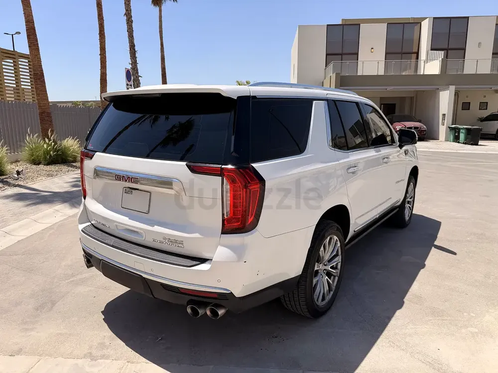 GMC Yukon Denali 2021 GCC Specs - Accident-Free - Image 7