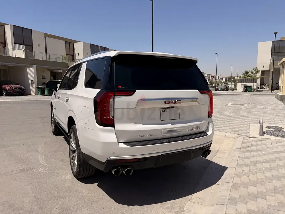 GMC Yukon Denali 2021 GCC Specs - Accident-Free - Image 8