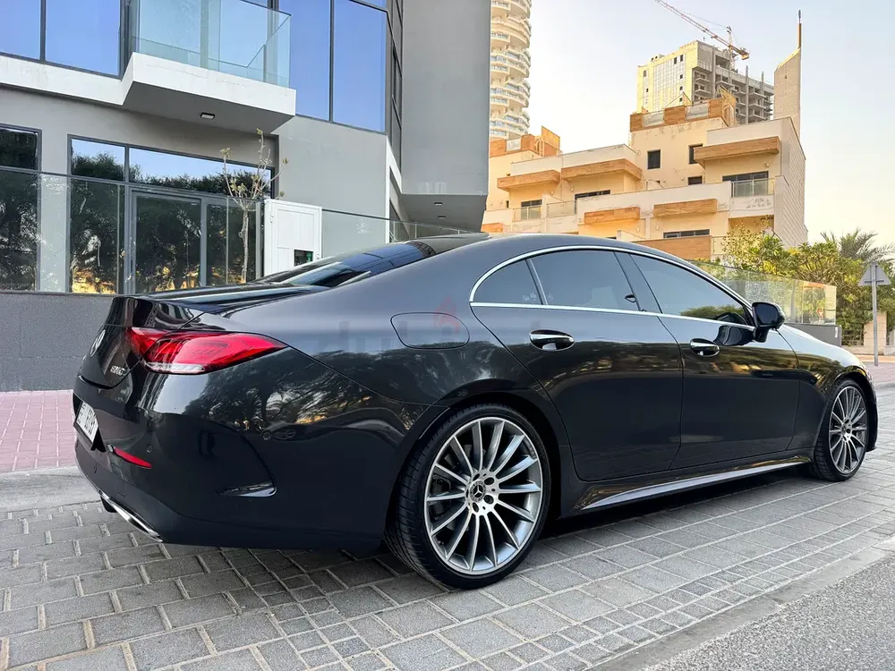 From Owner GCC No Accident Perfect Condition Original Low Mileage - Image 4