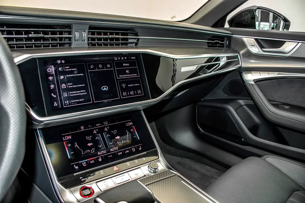 RS6 Performance - European Specs - Agency Warranty - Image 11