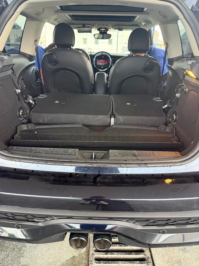 Mini Cooper S Jubilee edition Piano Black full options - Image 12