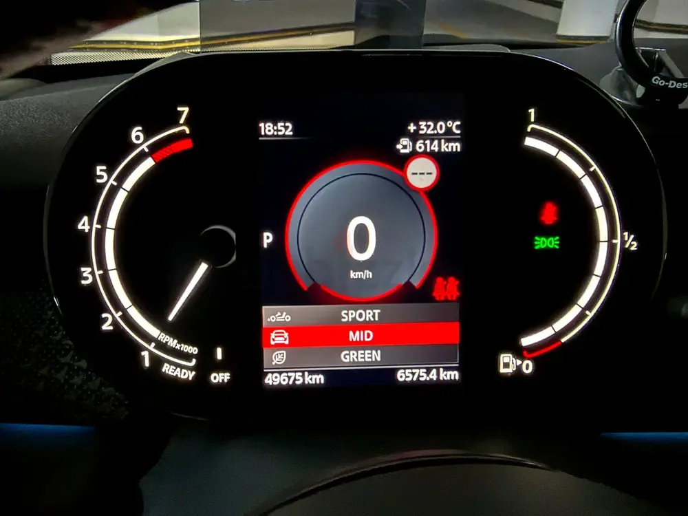 Mini Cooper S Jubilee edition Piano Black full options - Image 14
